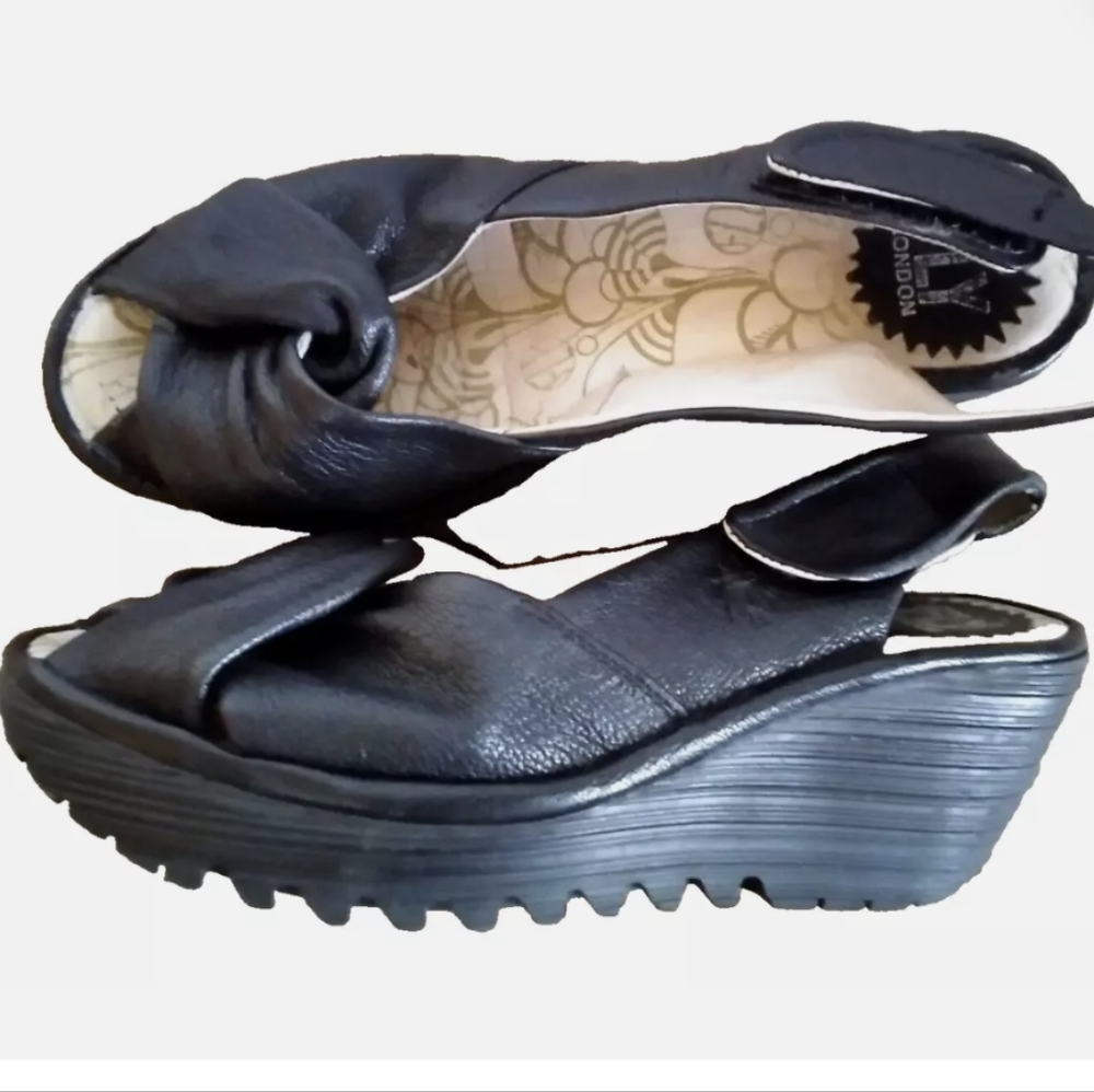 Fly London Yakin Black  Open Toe Wedge Sandals. Sz 37. HP!